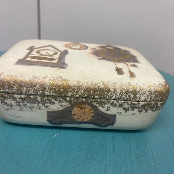 Jewelry box with clock design - Picture 5 of 7